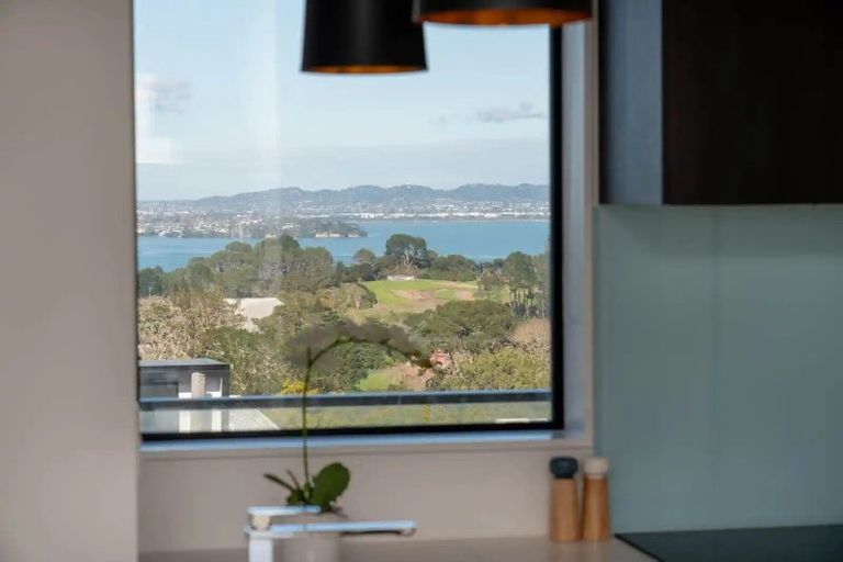 Photo of property in 413/19 Rawene Road, Birkenhead, Auckland, 0626