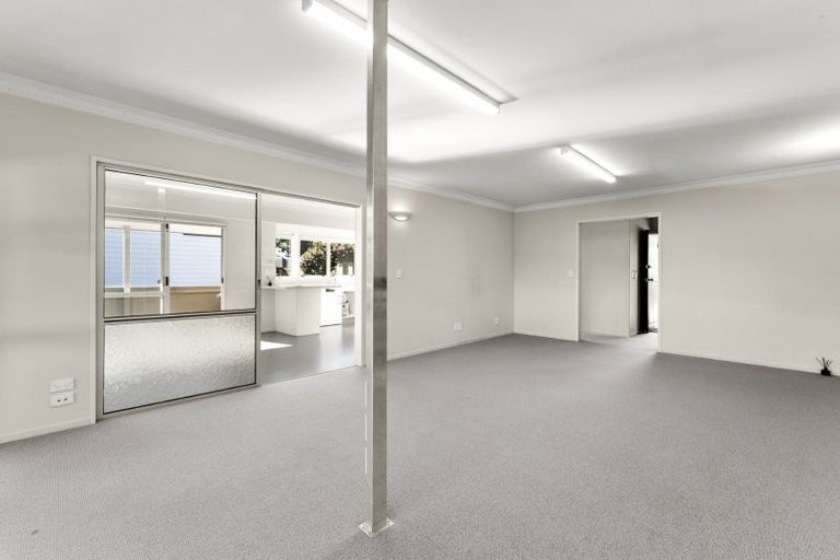 Photo of property in 1 Forrester Drive, Welcome Bay, Tauranga, 3112