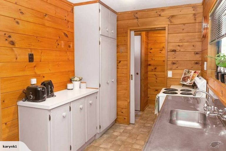 Photo of property in 5 Shackle Lane, Whitby, Porirua, 5024