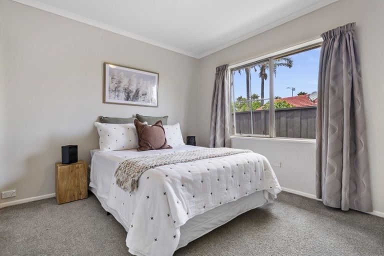 Photo of property in 18 Santa Monica Drive, Papamoa Beach, Papamoa, 3118