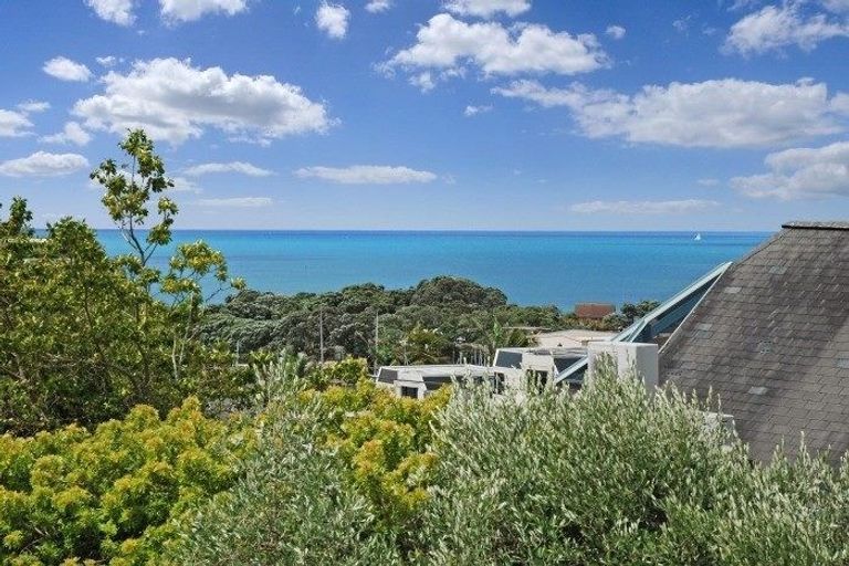 Photo of property in 1/37 Rangitoto Terrace, Milford, Auckland, 0620