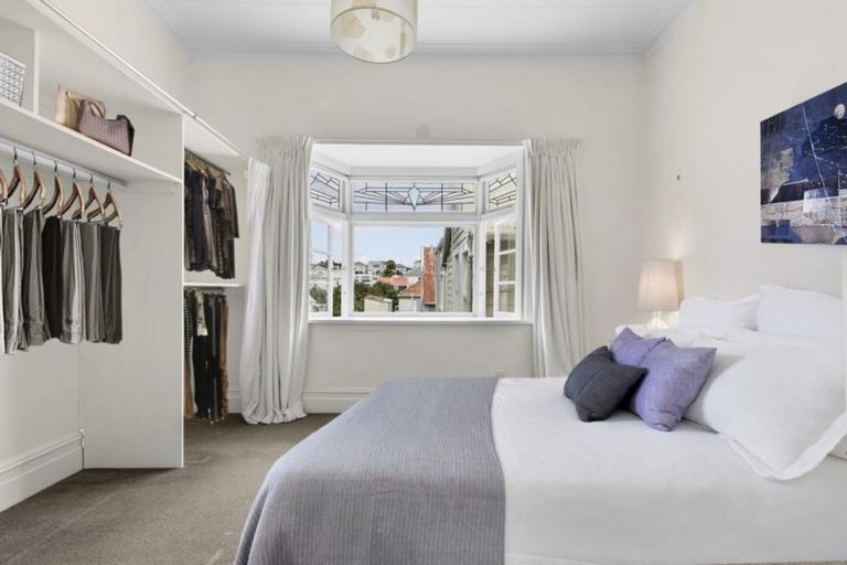 Photo of property in 35 Brougham Street, Mount Victoria, Wellington, 6011