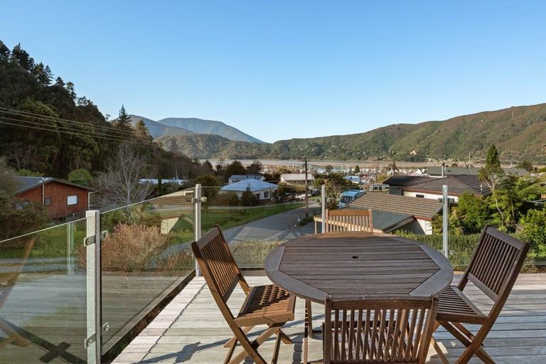 Photo of property in 2 Takorika Street, Havelock, 7100