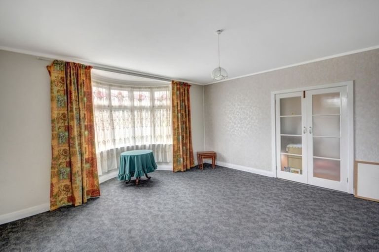 Photo of property in 10 Edinburgh Street, Green Island, Dunedin, 9018