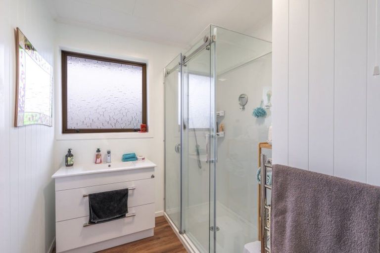 Photo of property in 240 Dunns Road, Otatara, Invercargill, 9879