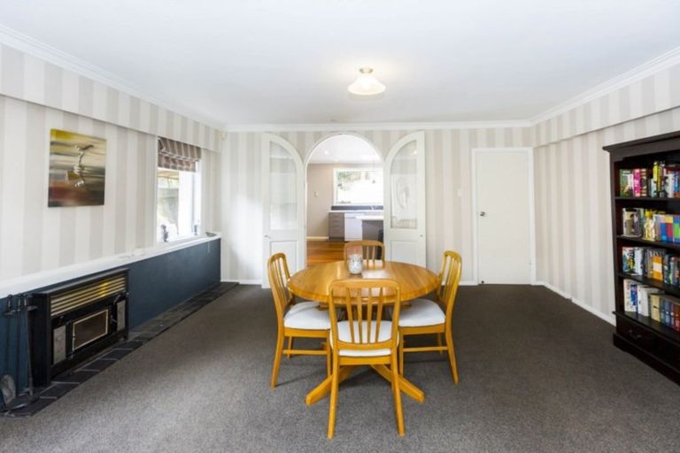 Photo of property in 74 Elmslie Road, Pinehaven, Upper Hutt, 5019