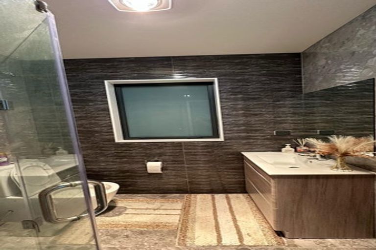 Photo of property in 24 Rathfarnham Road, Flat Bush, Auckland, 2019