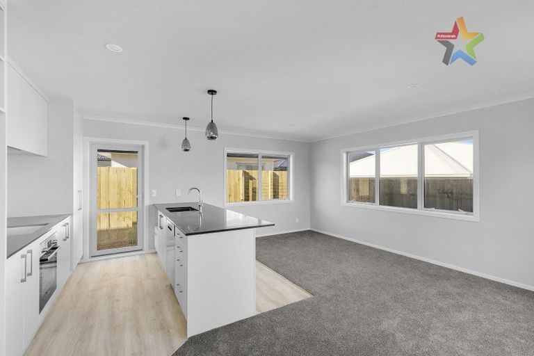 Photo of property in 6 Kairaumati Crescent, Kelson, Lower Hutt, 5010