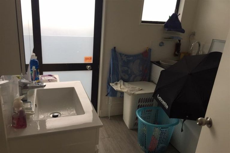 Photo of property in 8 Burbridge Road, Favona, Auckland, 2024