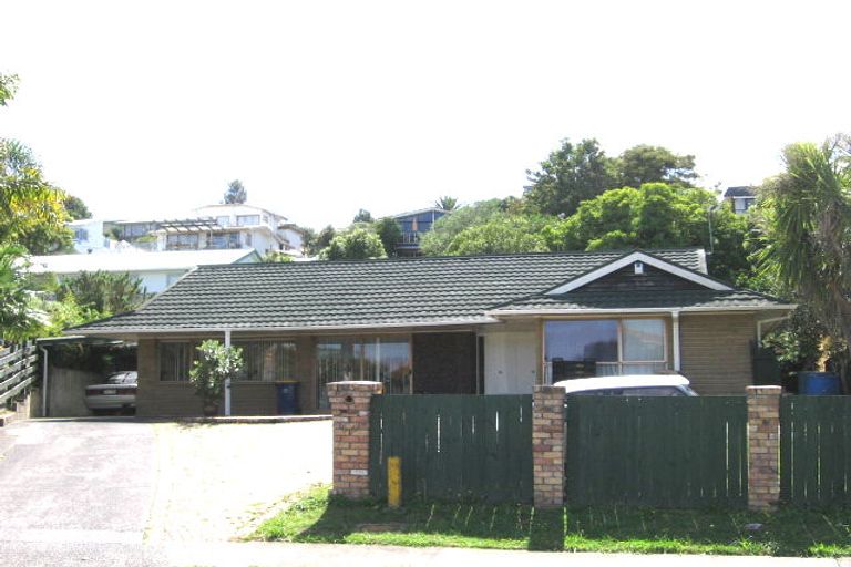 Photo of property in 66 Hadfield Street, Beach Haven, Auckland, 0626