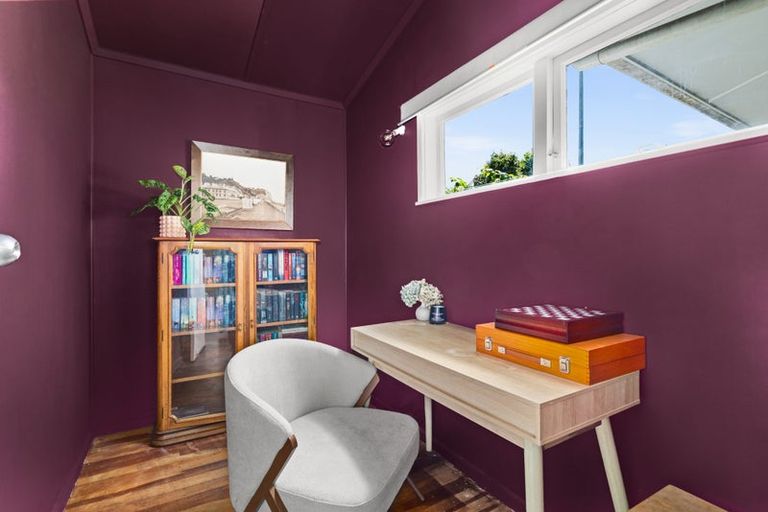 Photo of property in 3a Bay View Road, Bluff Hill, Napier, 4110