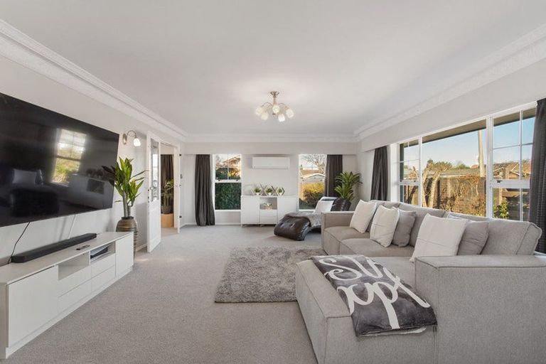 Photo of property in 2 Cintra Place, Casebrook, Christchurch, 8051