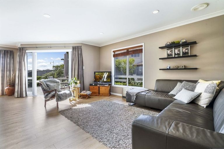 Photo of property in 2 Gibbston Close, Huntington, Hamilton, 3210