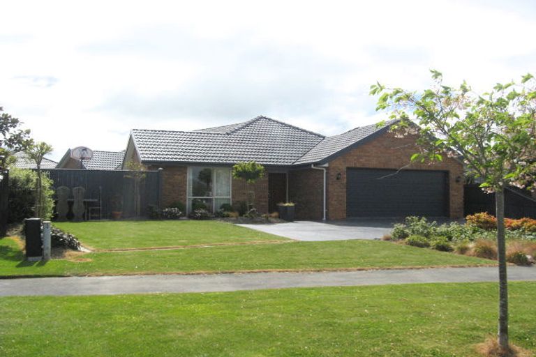 Photo of property in 32 Glencullen Drive, Casebrook, Christchurch, 8051