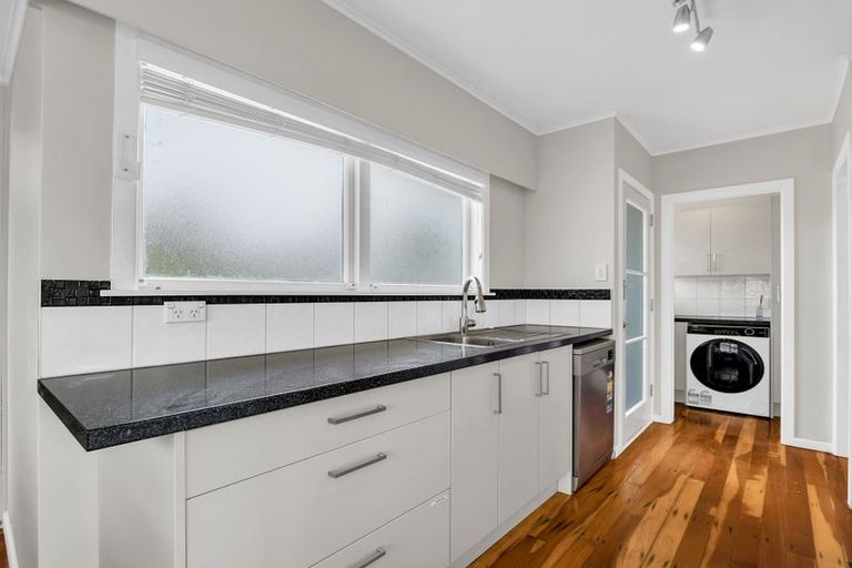 Photo of property in 27 Mckee Avenue, Fenton Park, Rotorua, 3010