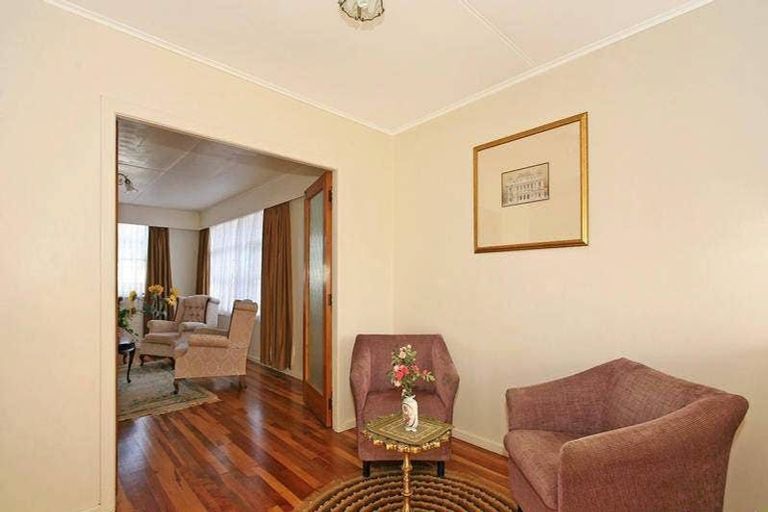 Photo of property in 22 Percy Cameron Street, Avalon, Lower Hutt, 5011