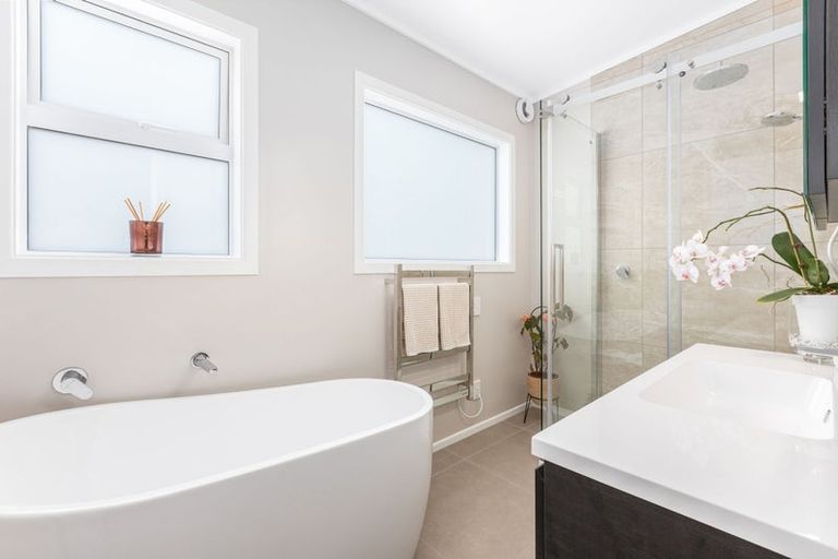 Photo of property in 9 Annan Grove, Papakowhai, Porirua, 5024