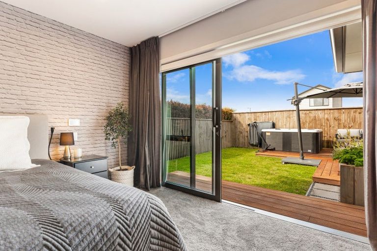 Photo of property in 33 Nellie Drive, Kumeu, 0810