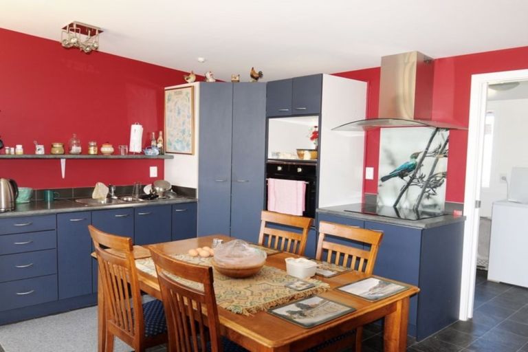 Photo of property in 192 Waihao Back Road, Waimate, 7979