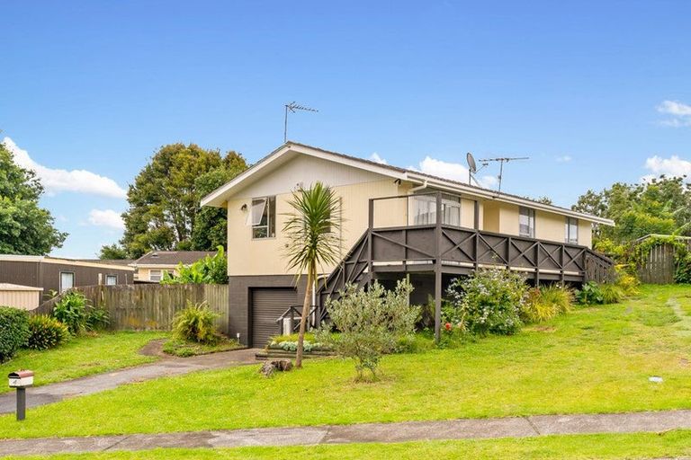 Photo of property in 4 Chibnall Place, Conifer Grove, Takanini, 2112