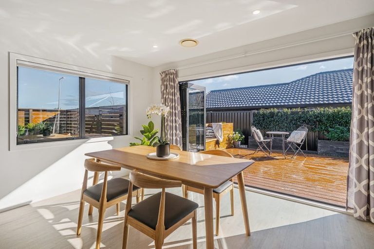 Photo of property in 10 Hopkirk Avenue, Wallaceville, Upper Hutt, 5018