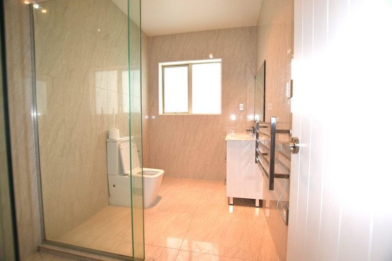 Photo of property in 145 Tiriwa Drive, Massey, Auckland, 0614