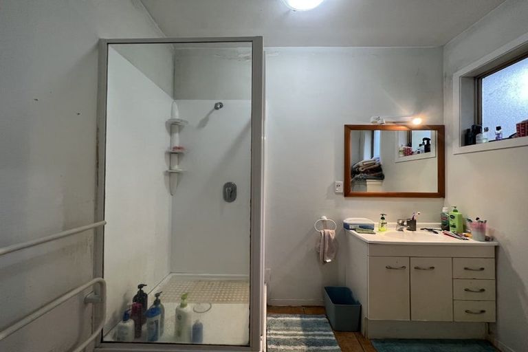 Photo of property in 4 Lynngate Place, Hillcrest, Auckland, 0627