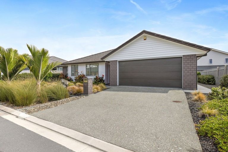 Photo of property in 12 Trevally Place, Snells Beach, 0920