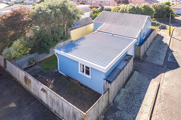 Photo of property in 1 Harrison Street, Whanganui, 4500