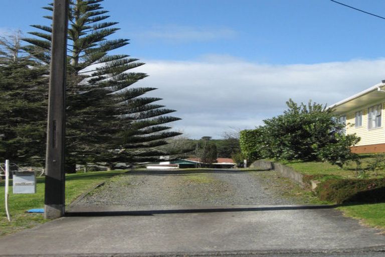Photo of property in 18 Tuhangi Street, Te Kamo, Whangarei, 0112