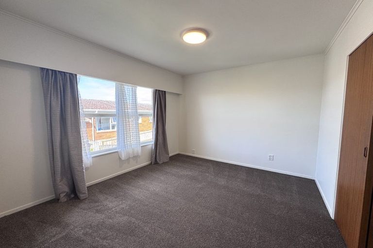 Photo of property in 1/18 Anne Road, Hillcrest, Auckland, 0627