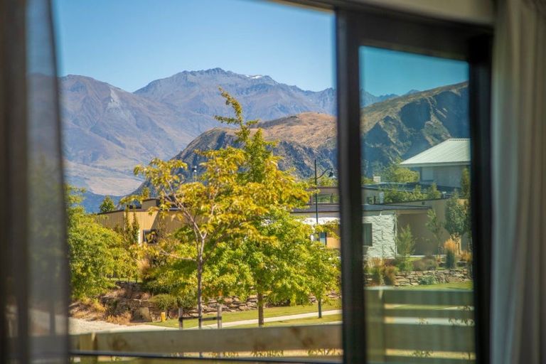 Photo of property in 6 Platinum Ridge, Wanaka, 9305