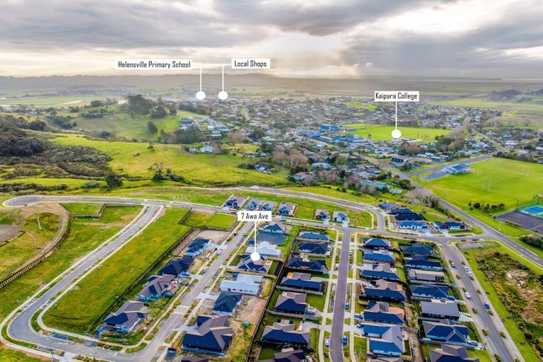 Photo of property in 7 Awa Avenue, Helensville, 0800