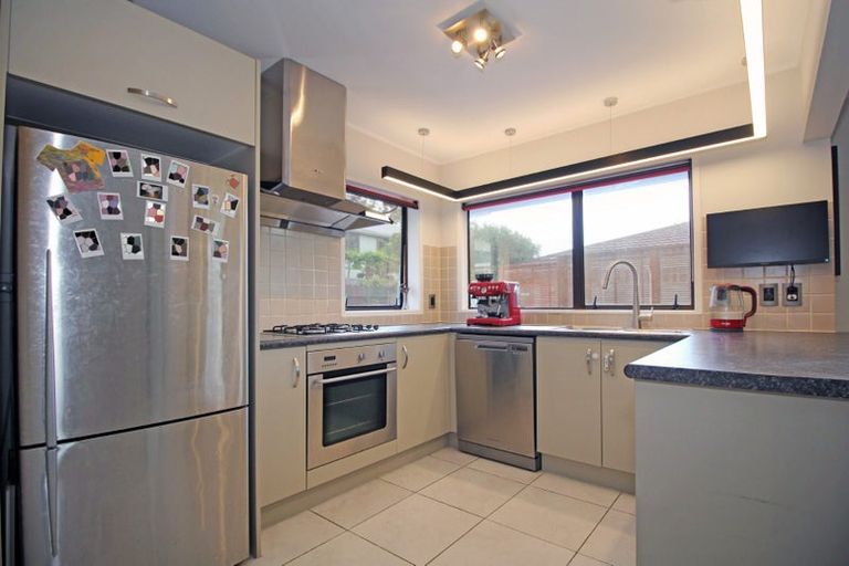 Photo of property in 2/30 Corunna Road, Milford, Auckland, 0620