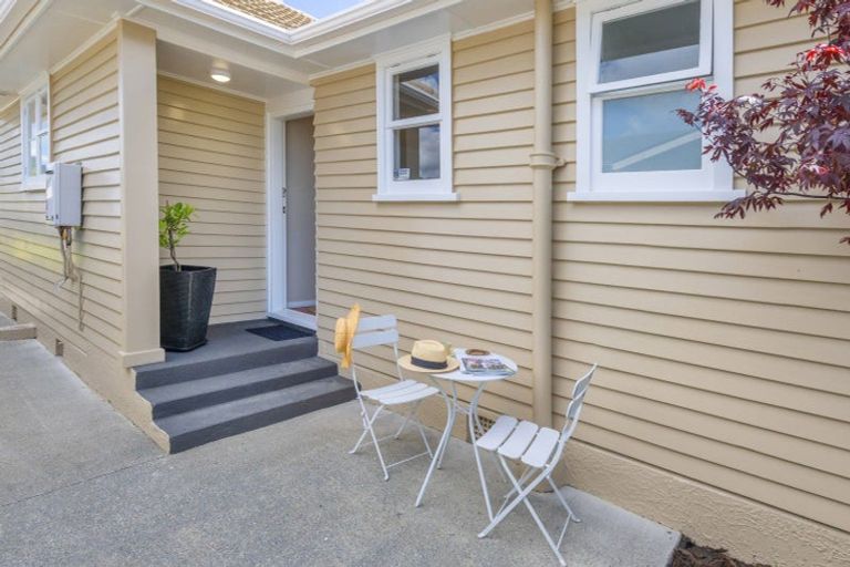 Photo of property in 11 Garden Road, Avalon, Lower Hutt, 5011
