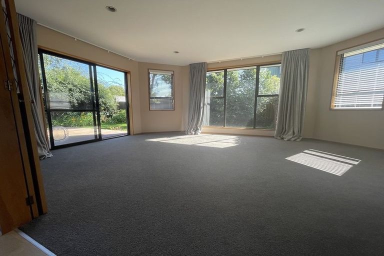 Photo of property in 2/61a Condell Avenue, Papanui, Christchurch, 8053