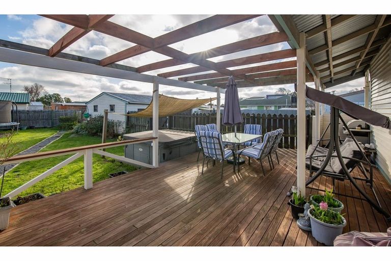 Photo of property in 53 Railway Road, Rangiora, 7400