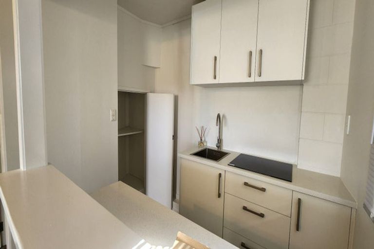 Photo of property in 2/54 Redwing Street, Browns Bay, Auckland, 0630