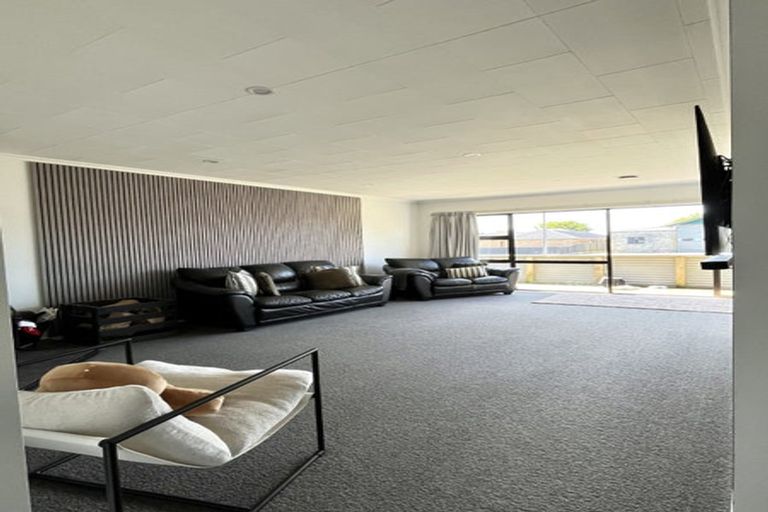 Photo of property in 66 Aloway Street, Wallacetown, 9816