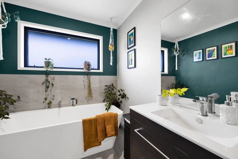 Photo of property in 405 Ketemarae Road, Normanby, Hawera, 4675