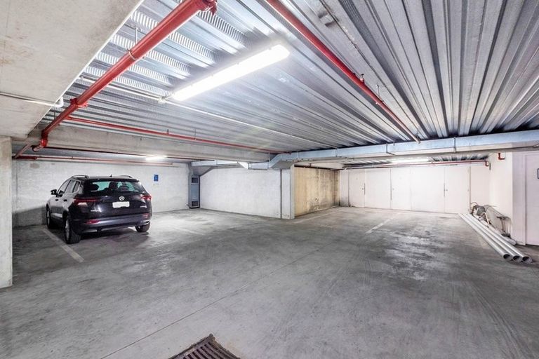 Photo of property in Cintra Apartments, 17h/3 Whitaker Place, Grafton, Auckland, 1010