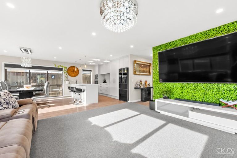 Photo of property in 102 Thackeray Street, Trentham, Upper Hutt, 5018