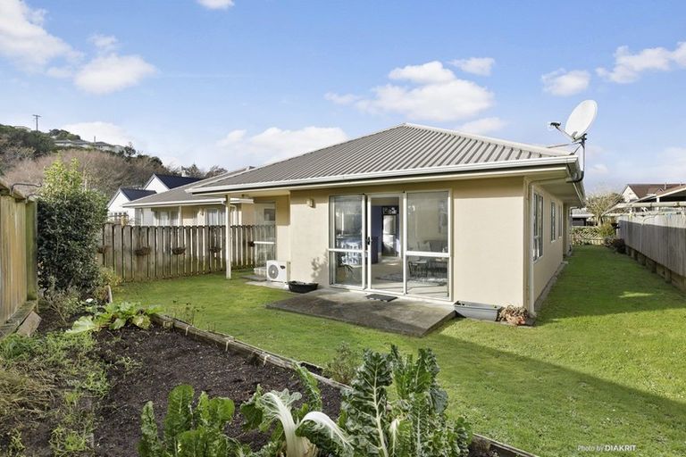 Photo of property in 3/85 Broderick Road, Johnsonville, Wellington, 6037