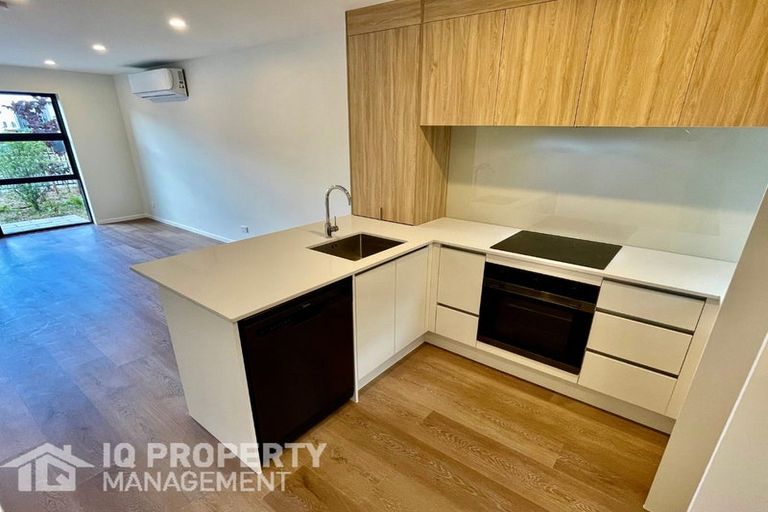 Photo of property in 37 Selo Street, Glen Eden, Auckland, 0602