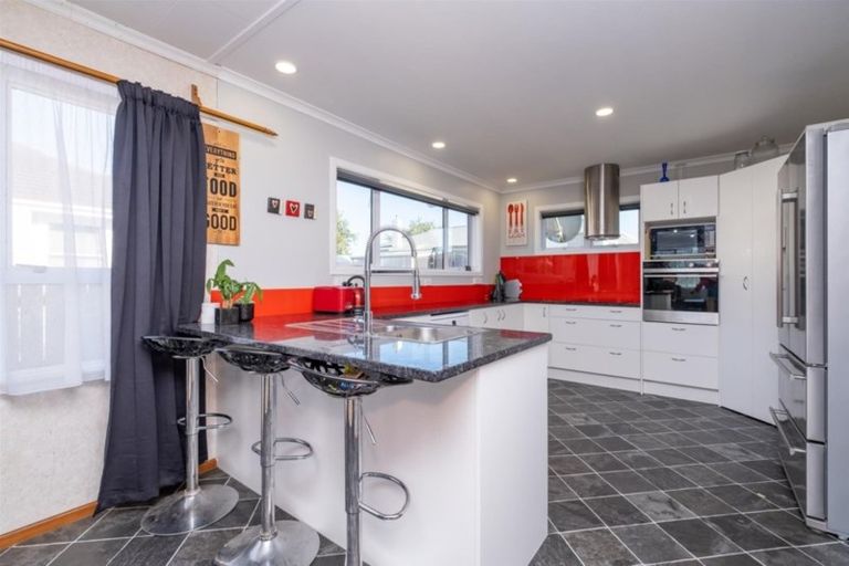 Photo of property in 8 Seyton Street, Stratford, 4332