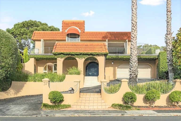 Photo of property in 37 Manurere Avenue, Takapuna, Auckland, 0622