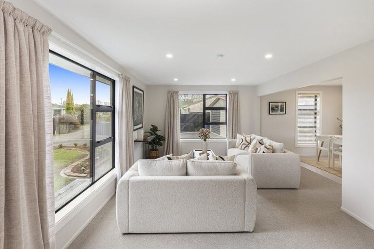 Photo of property in 17b Kruse Place, Redwood, Christchurch, 8051
