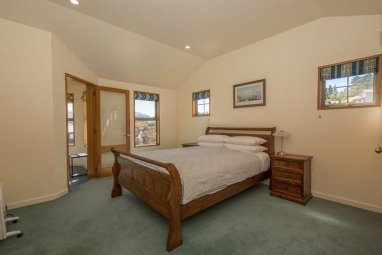 Photo of property in 22 Tenby Street, Wanaka, 9305