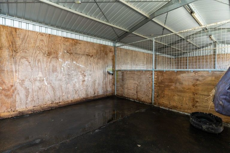 Photo of property in 50 Coulters Line, Kiwitea, Feilding, 4777