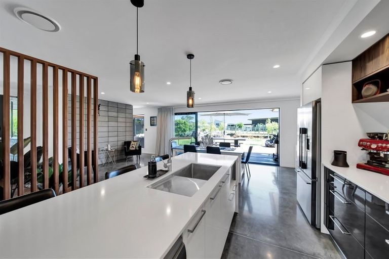 Photo of property in 15 Thomason Road, Egmont Village, New Plymouth, 4371